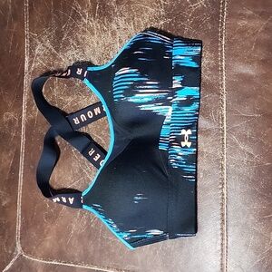 Under Armour Hook & Eye Closure Sports Bra